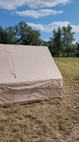 Надувная палатка маленькая